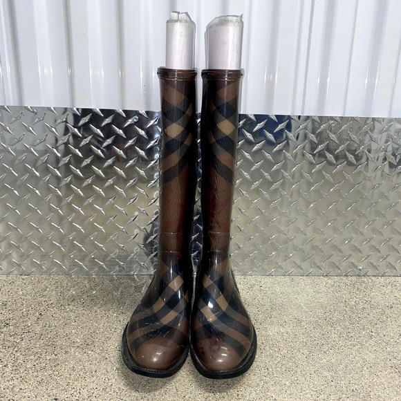 Monogram Burberry Rainboots - Picture 2 of 5